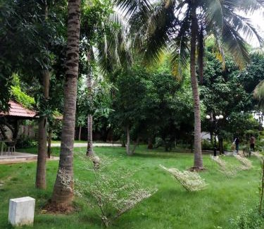 Kalpakkam Hotel | ECR Blue Dolphin Farm House