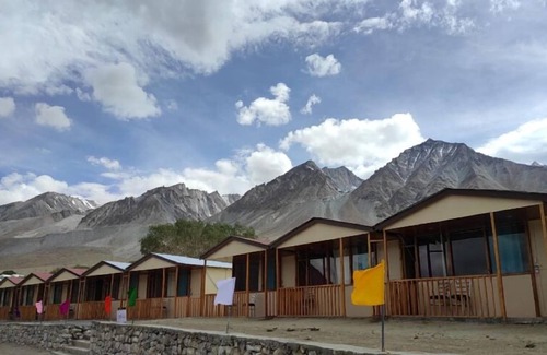Man Hotel | Ecstasy Huts Pangong