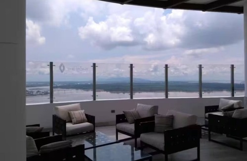 Las Penas Apartment | Ecuabook Estudio Jacuzzi Vista Río junto Wyndham 911-1