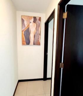 Simon Bolivar Apartment | EcuaBook Family Apartment Airport 504