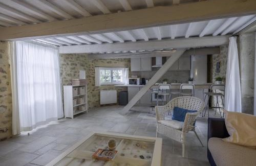 Colonzelle Apartment | Ecurie