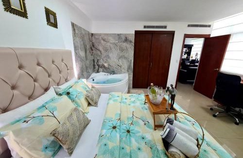 Las Penas Apartment | Ecusuites Jacuzzi Executive Dpto Riverfront l puerto santa ana