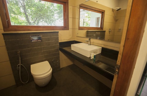 Amalavayal Hotel | Edakkal Hermitage