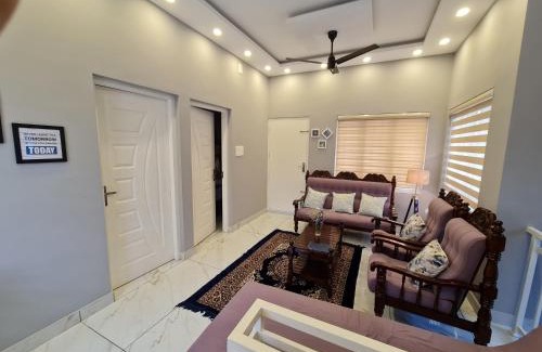 Perumbaikad Apartment | Edayan's Home