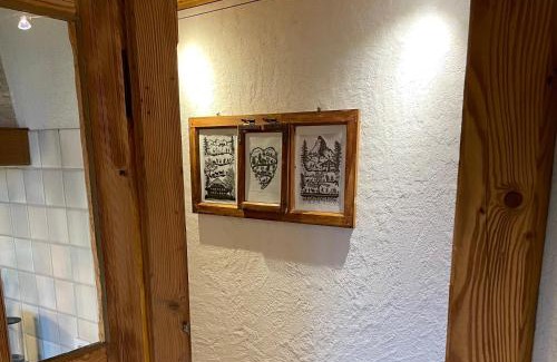 Frutigen Apartment | Edelweiss 4 Zi Ferienwohnung in Landhaus