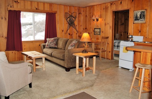 Mammoth Lakes Hotel | Edelweiss Lodge