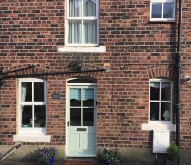 Haltwhistle House | Eden Cottage
