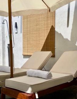 Ponferrada House | EDEN GARDEN b&b