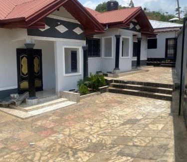 Limbe Apartment | Eden Guest House
