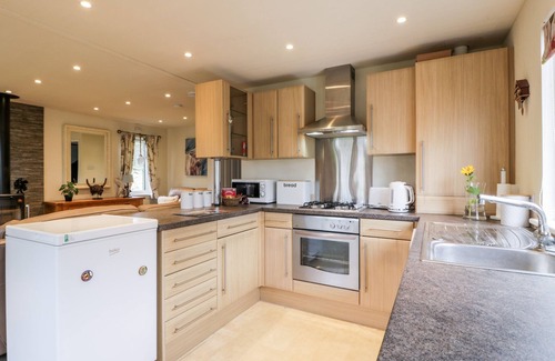 Newton Stewart Cottage | EDEN LODGE, pet friendly, with open fire in Whithorn