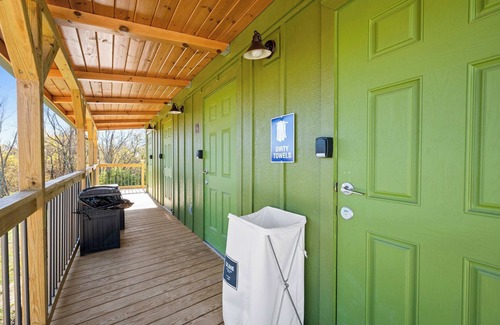 Williamstown RV Rental | Eden Reserve Glamping Tents - All 8 Tents!
