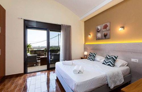 Loutra House | Eden Residences