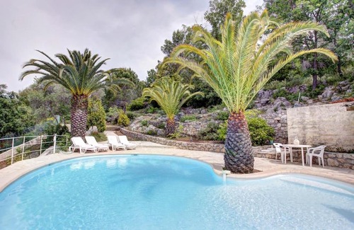 Roquefort-les-Pins Villa | Eden Roc Villa near Cannes, Swimmingpool Sauna & Quiet