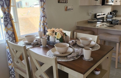 Discovery Bay House | Eden's Lodge - Your Home Away from Home