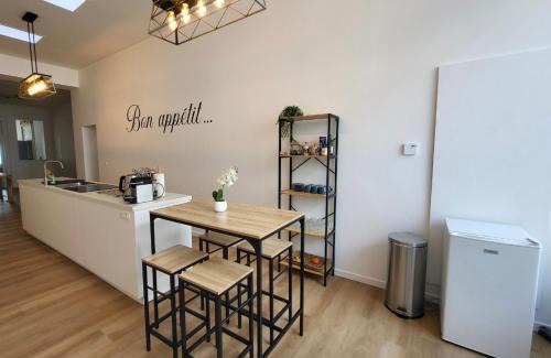 Upper Town House | Eden's private room - European Quarter