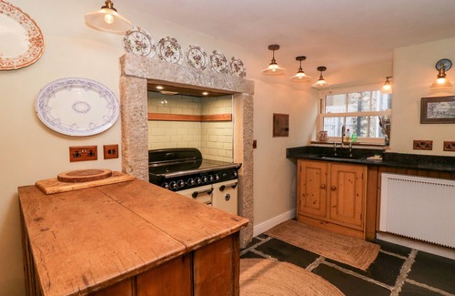 Duddon Valley Cottage | EDEN VALE, pet friendly, with hot tub in Broughton-In-Furness