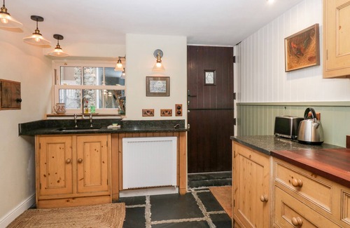 Duddon Valley Cottage | EDEN VALE, pet friendly, with hot tub in Broughton-In-Furness