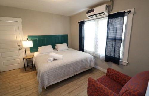 El Paso House | Edens Comfort Suite Near I 10