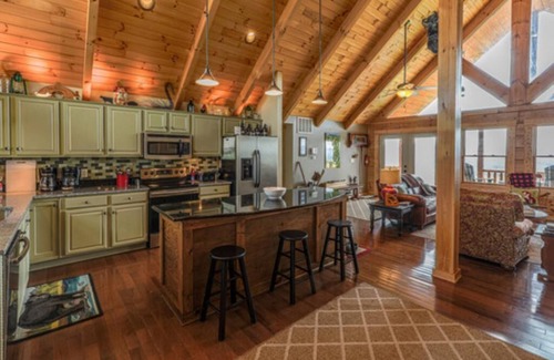 Stanley Cabin | Edensview Cabin