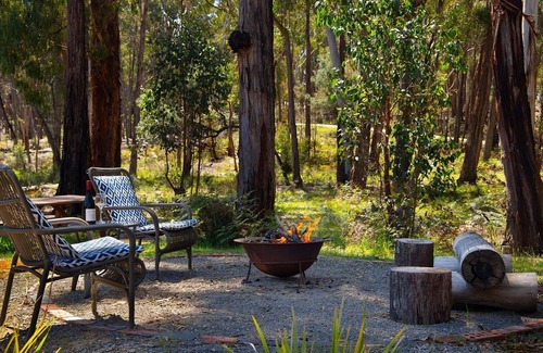 Wheatsheaf Apartment | Edessa Lodge- tranquil bush retreat 5 mins from Daylesford