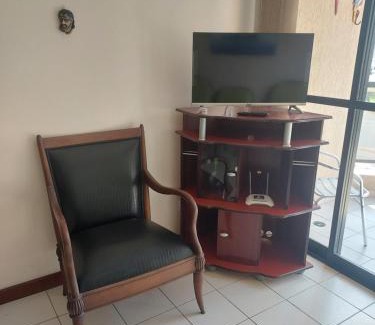 Praia Grande Apartment | Edf phalas apt a 200 metros da praia