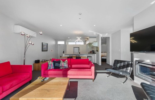 Queenstown City Centre Apartment | Edgar Rise, 500m from Queenstown CBD