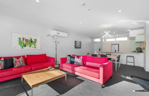 Queenstown City Centre Apartment | Edgar Rise, 500m from Queenstown CBD