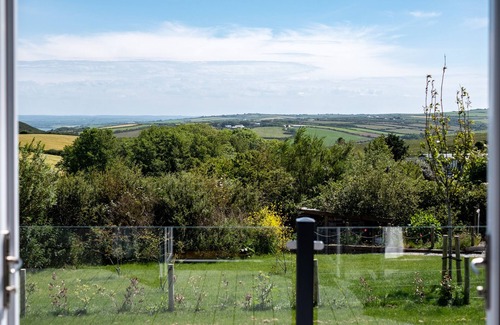 Treator House | Edge of Padstow, 2 bedroom luxury lodge, 2 parking lots