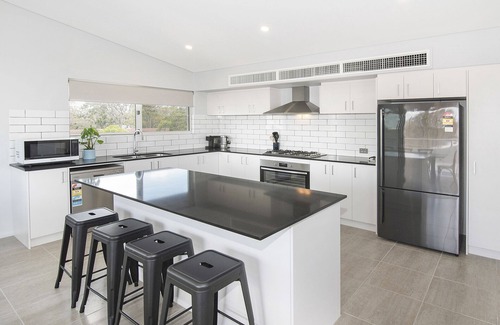Geographe House | EDGE OF THE BAY - Seaside Perfection