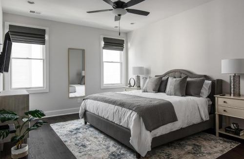 Edgehill House | Edgehill Duo - 2 Townhomes - Mins Vanderbilt University