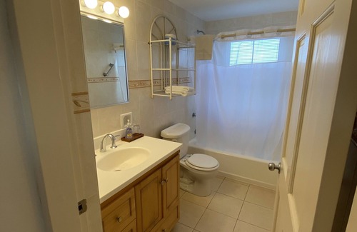 Pembroke House | Edgehill Manor Guest House