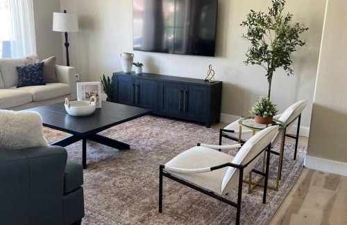Palm Valley House | Edgemont Escape