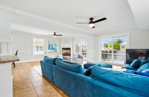 Edgewater Acres House | Edgewater Acres - 39157 Garfield Ave