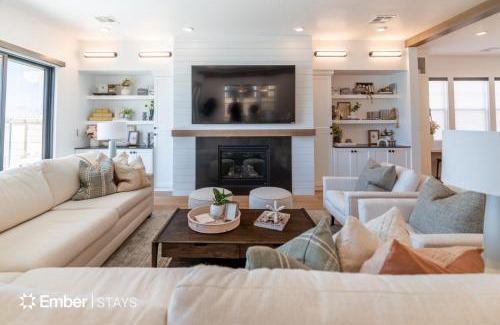 St. George House | Edgewater at Desert Color (by Ember Stays)
