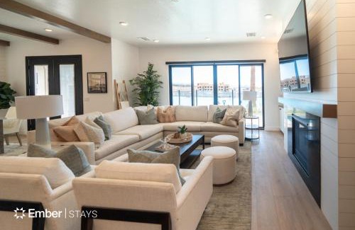 St. George House | Edgewater at Desert Color (by Ember Stays)