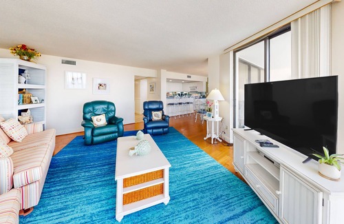 Panama City Beach Condo | Edgewater Beach Resort Tower 1-1111 | Beachfront condo with pools & hot tubs