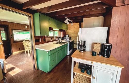 Rockbridge House | Edgewater Escape, Hocking Hills, Hot Tub, Pond
