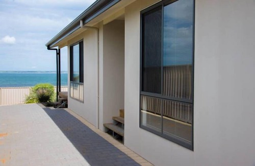 Kingscote House | Edgewater Escape Kangaroo Island