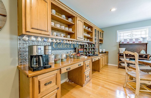 Bella Vista House | Edgewater Escape Lakefront Home