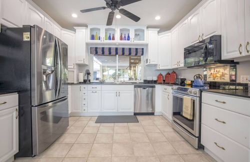 New Braunfels House | Edgewater Escape- relaxing 4 bedroom Guadalupe riverfront home!