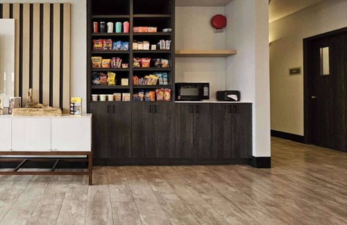 Coos Bay Hotel | Edgewater Inn and Suites, an Ascend Collection Hotel