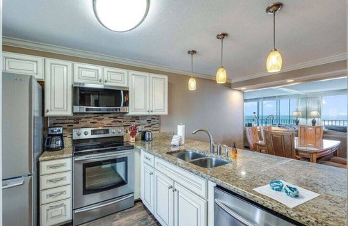Panama City Beach Condo | Edgewater Tower 1 #609 - Lagoon Tower