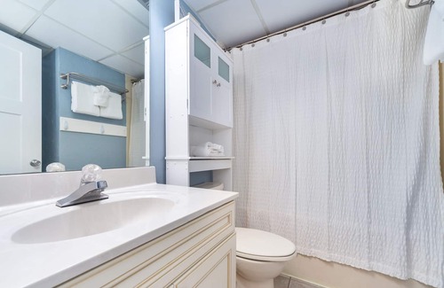 Panama City Beach Condo | Edgewater Tower III #1007 | Fun Amenities + Stunning VIews