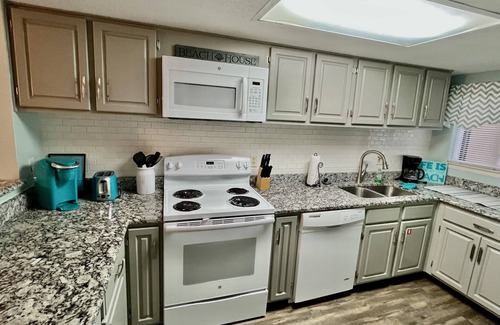 Gulf Shores Condo | ☀️Edgewater West 34. stocked poolside storage room for beach chairs and toys! ⛱️