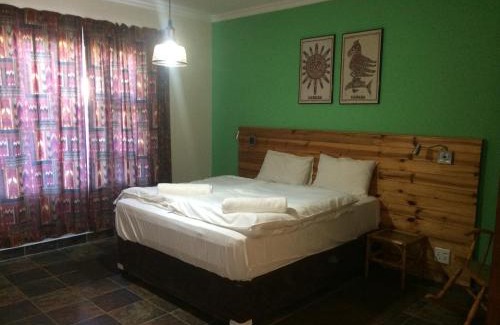 Lidgetton West Apartment | Edi's B&B