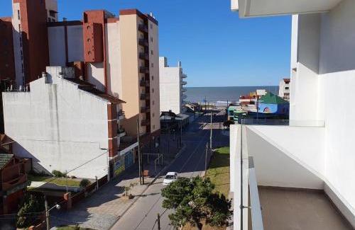 San Bernardo del Tuyu Apartment | Edificio CALA
