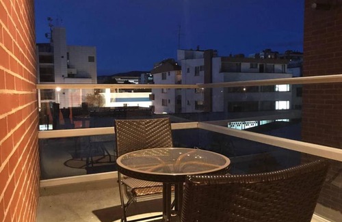 Antiguo Country Apartment | Edificio Parque El Virrey