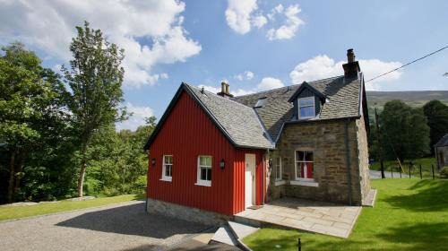 Lochearnhead House | Edinample Lodge