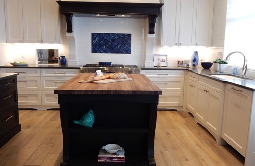 Llano House | EDIT 4,000+sf house, 4 bedrooms (2 masters), 3 and 1/2 bath, sleeps 8-10