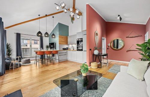 Zwickau Apartment | EDLER WOHNRAUM Schwanenteich-Penthouse mit Garage, Grill, Kaffeevollautomat, Klima, Lift & Terrasse